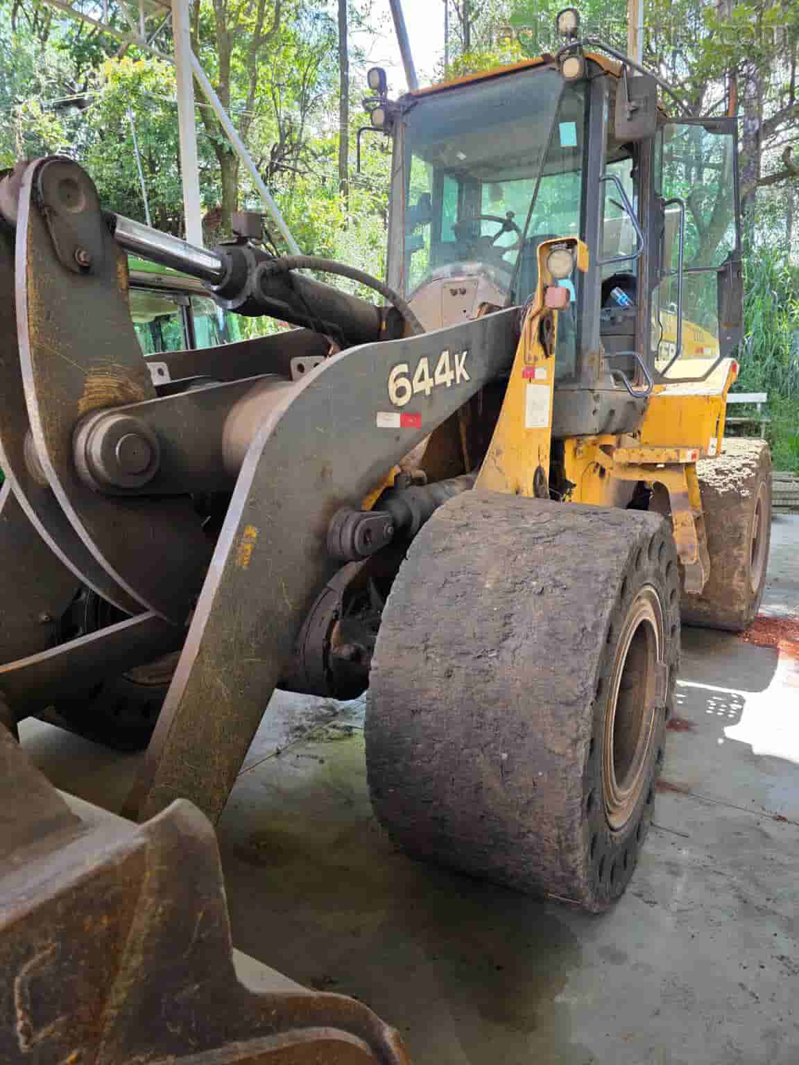 Pá Carregadeira John Deere 644K 2020 - imagem de fundo