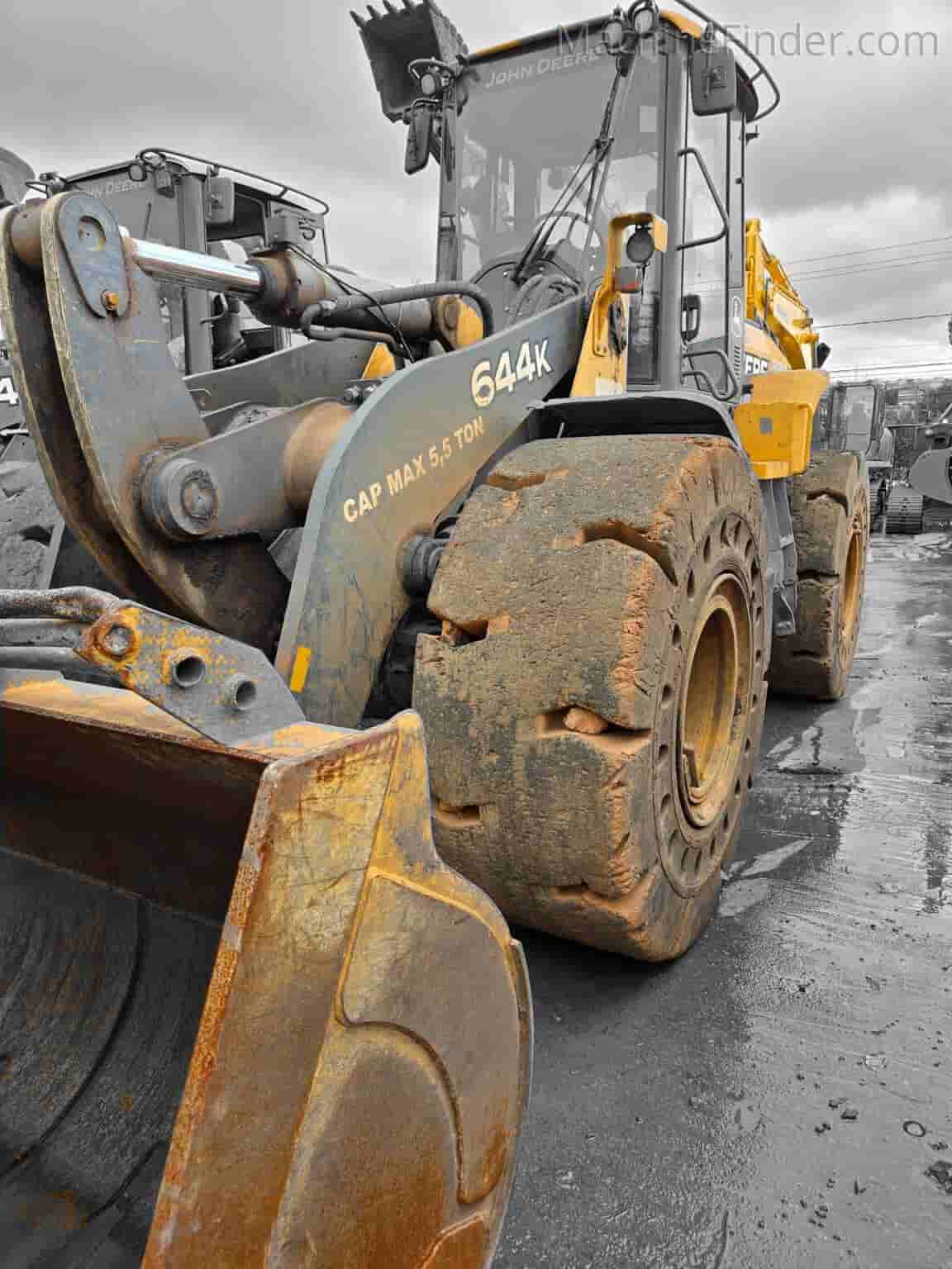 Pá Carregadeira John Deere 644K 2015 - imagem de fundo
