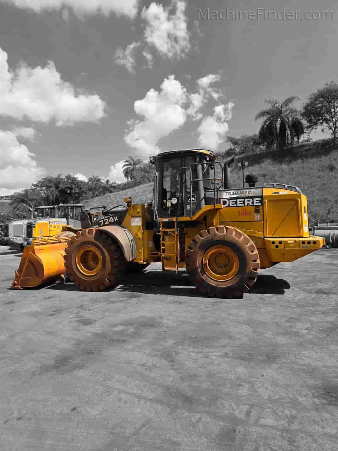 Pá Carregadeira John Deere 724K 2019 - imagem de fundo