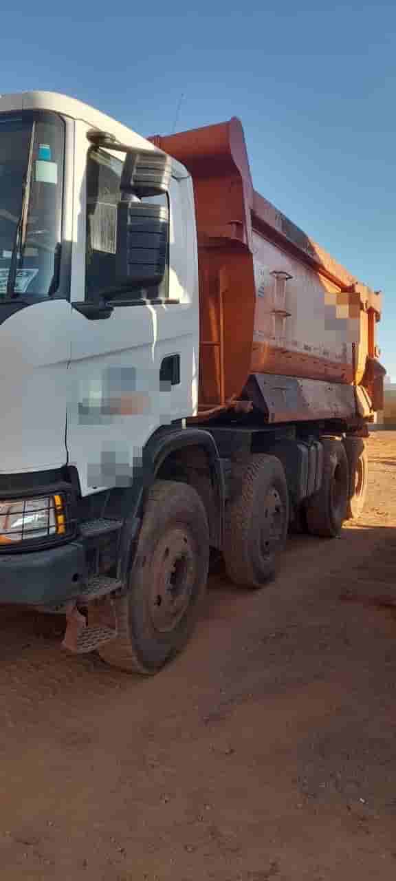 Caminhão Scania G500 8x4 2022 - imagem de fundo