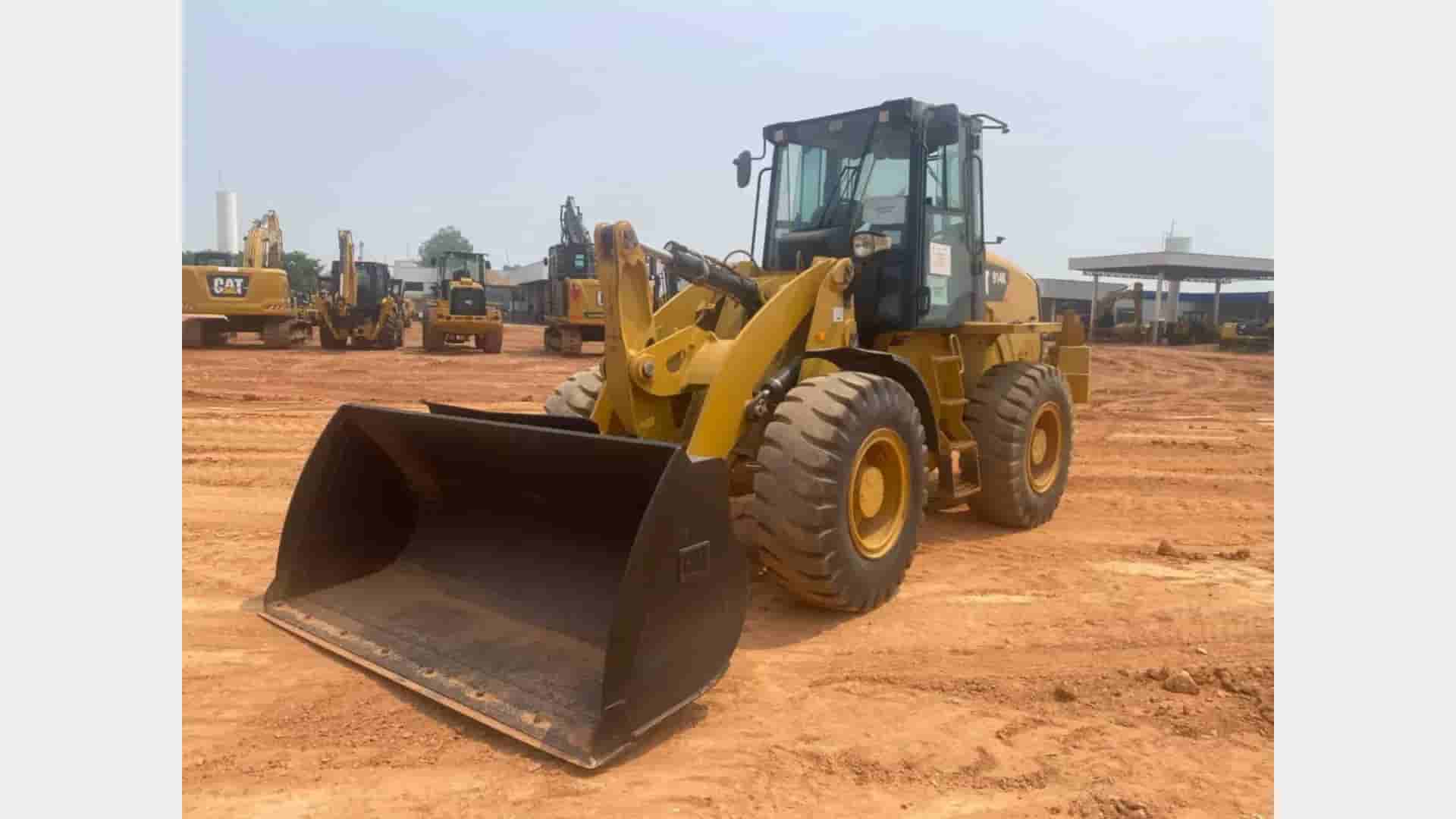 Pá Carregadeira Caterpillar 914K 2018 - imagem de fundo