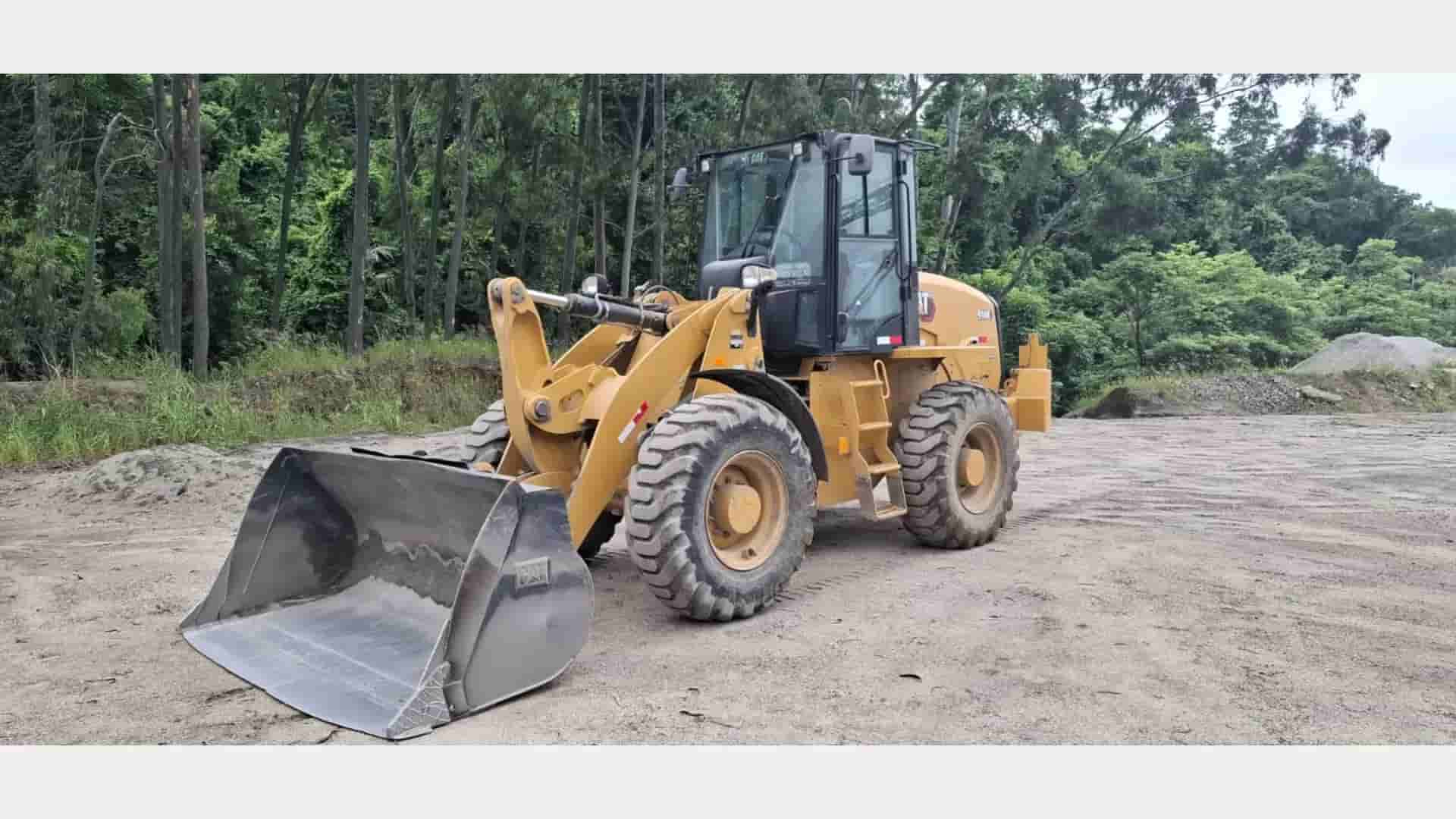 Pá Carregadeira Caterpillar 914K 2020 - imagem de fundo