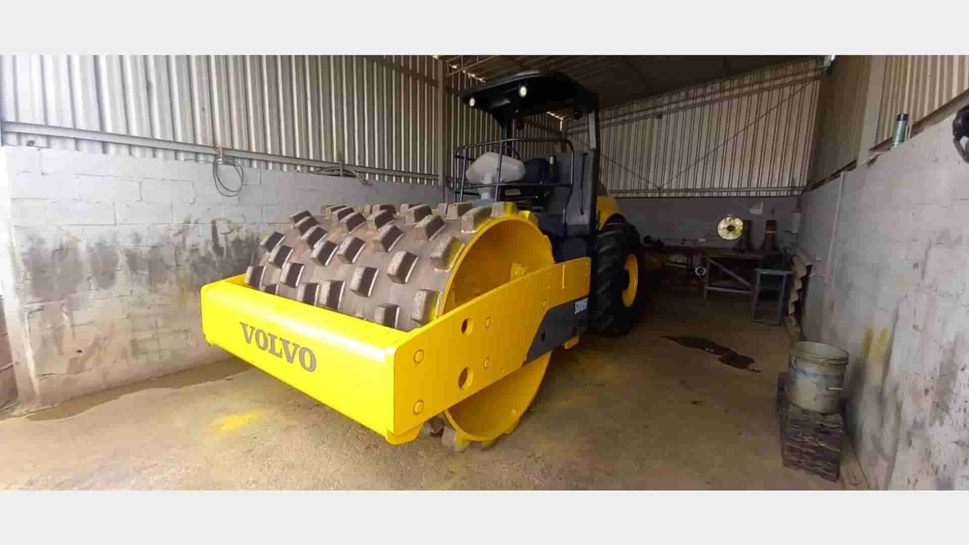 Rolo compactador Volvo SD105F 2009 - imagem de fundo
