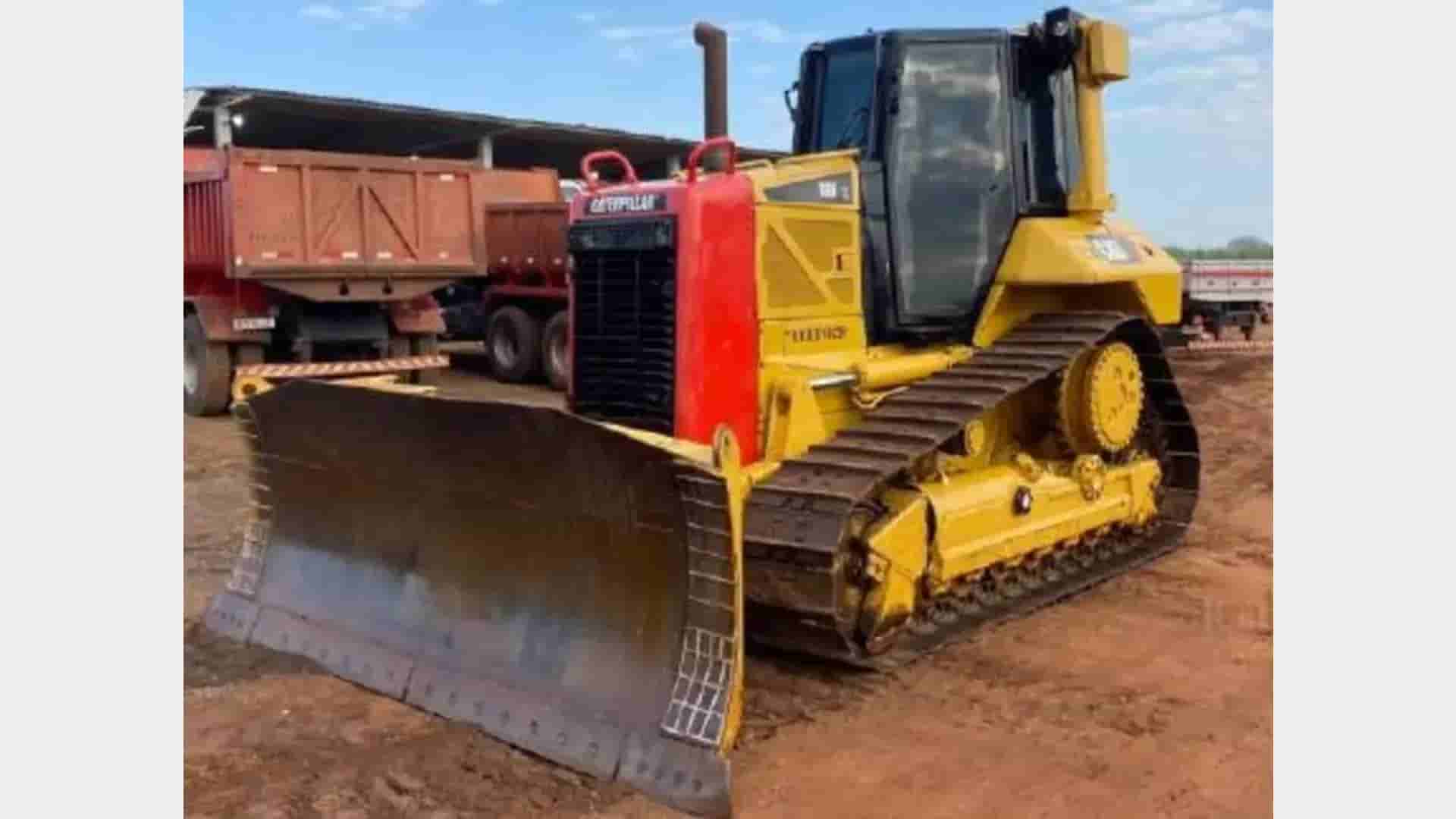 Trator de esteira Caterpillar D6N 2008 - imagem de fundo