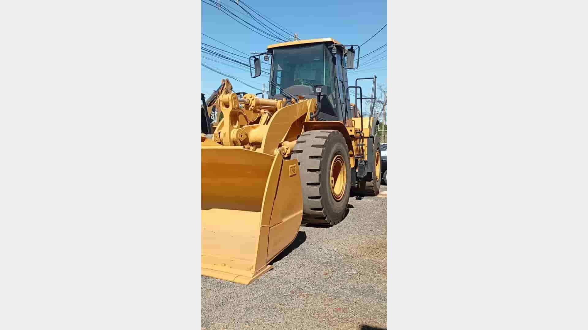 Pá Carregadeira Caterpillar 962H 2008 - imagem de fundo