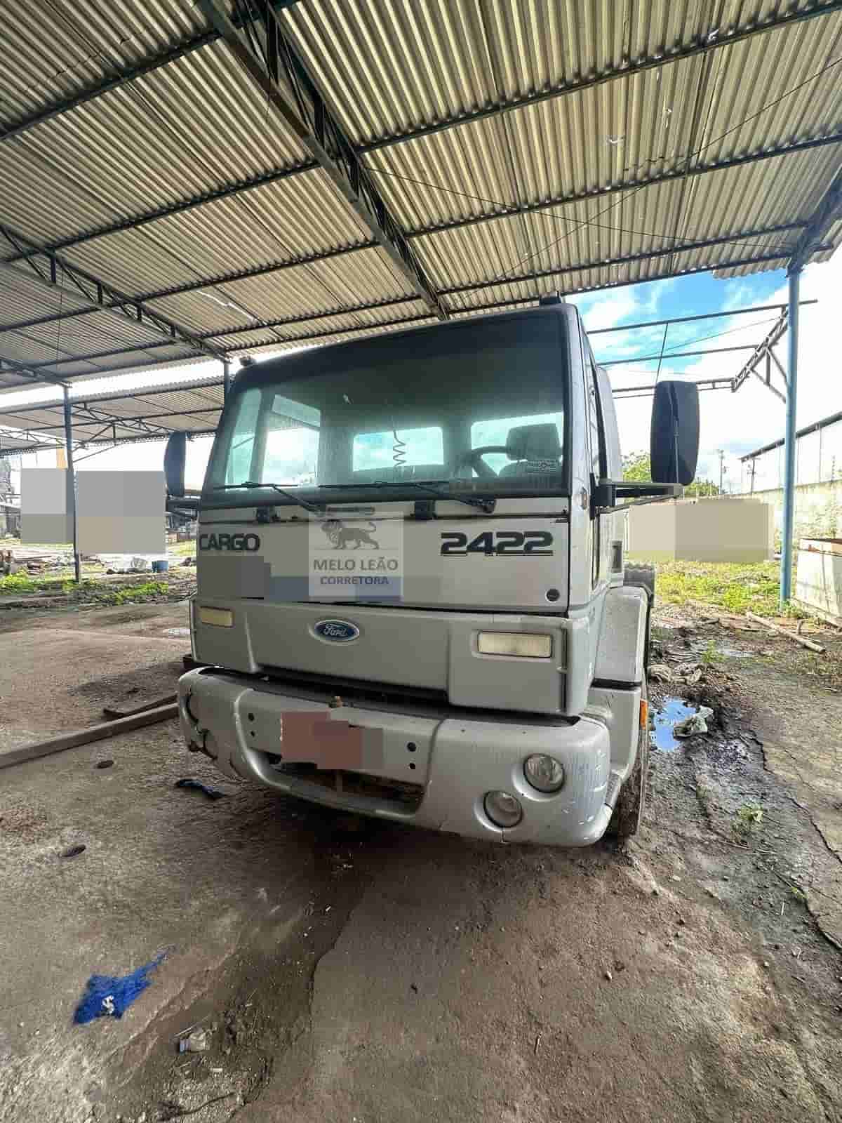 Caminhão Ford Cargo2422 2005 - imagem de fundo