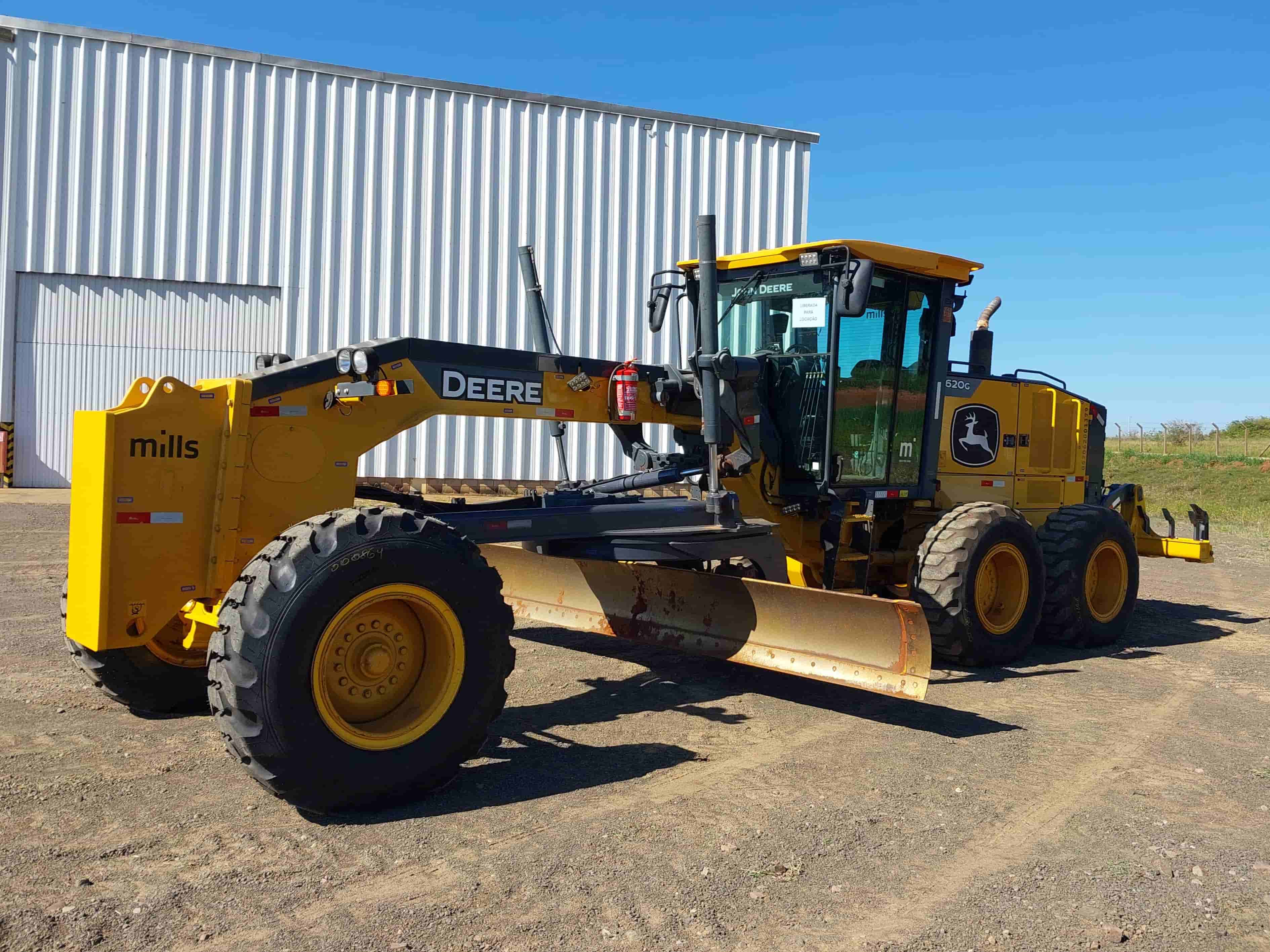 Motoniveladora John Deere 620G 2022 - imagem de fundo