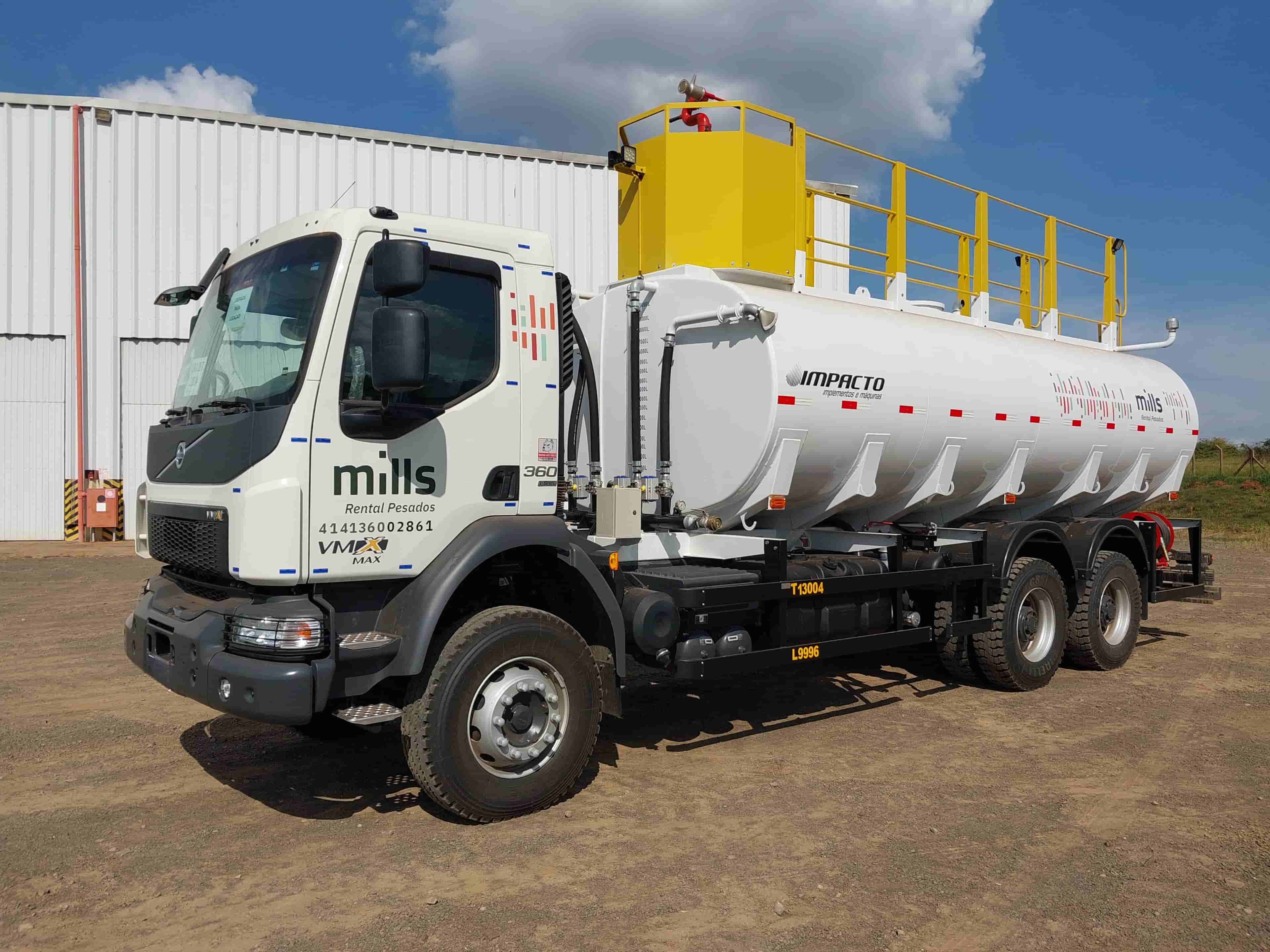 Caminhão Volvo VMX 360 MAX 2024 - imagem de fundo