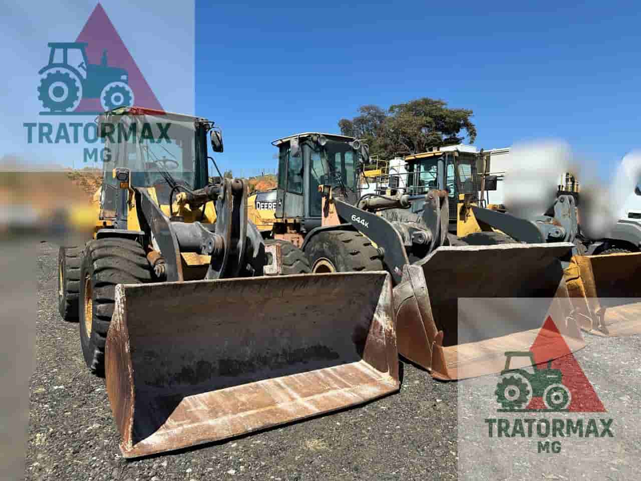 Pá Carregadeira John Deere 624K 2018 - imagem de fundo