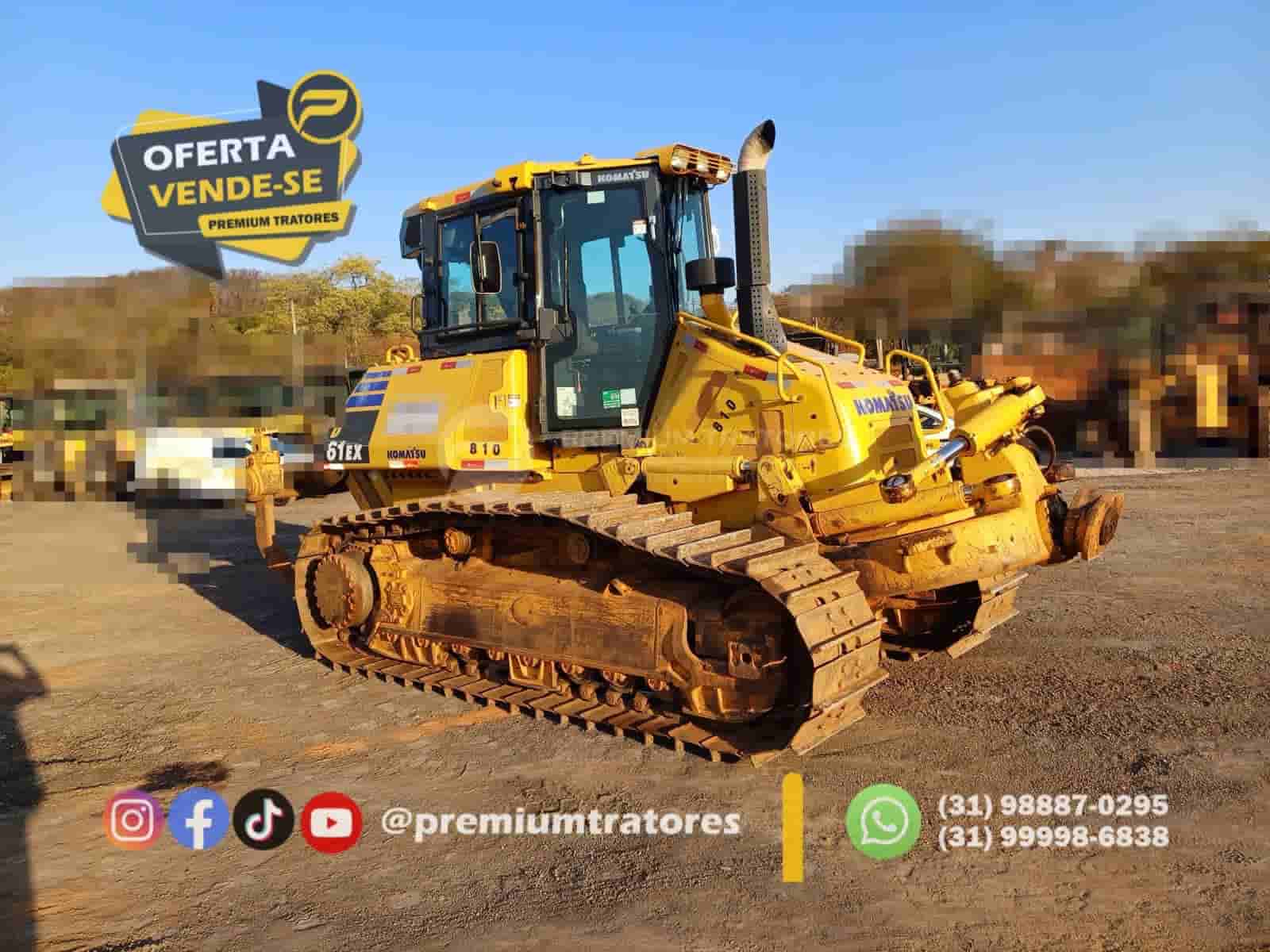 Trator de esteira Komatsu D61-EX 2022 - imagem de fundo
