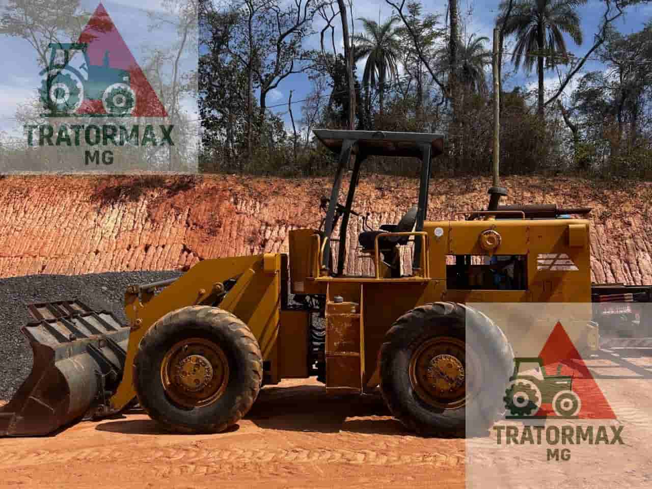 Pá Carregadeira Fiatallis FR10 1987 - imagem de fundo