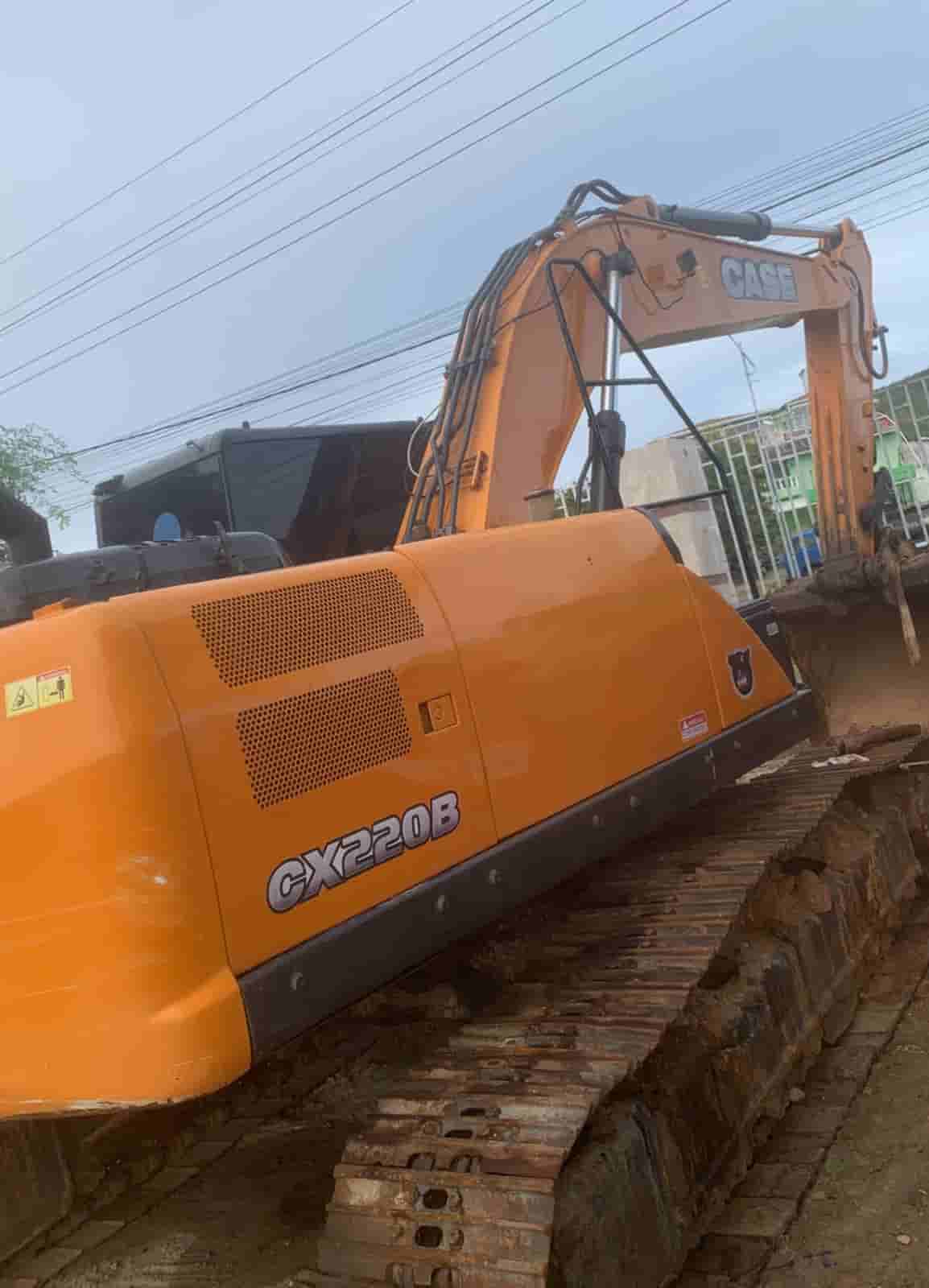 Escavadeira Case CX220B 2017 - imagem de fundo