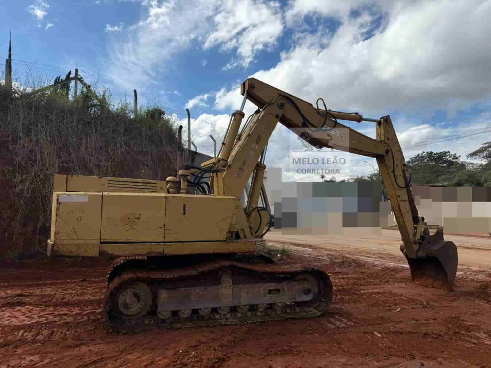 Escavadeira Fiatallis S90 1977 - imagem de fundo