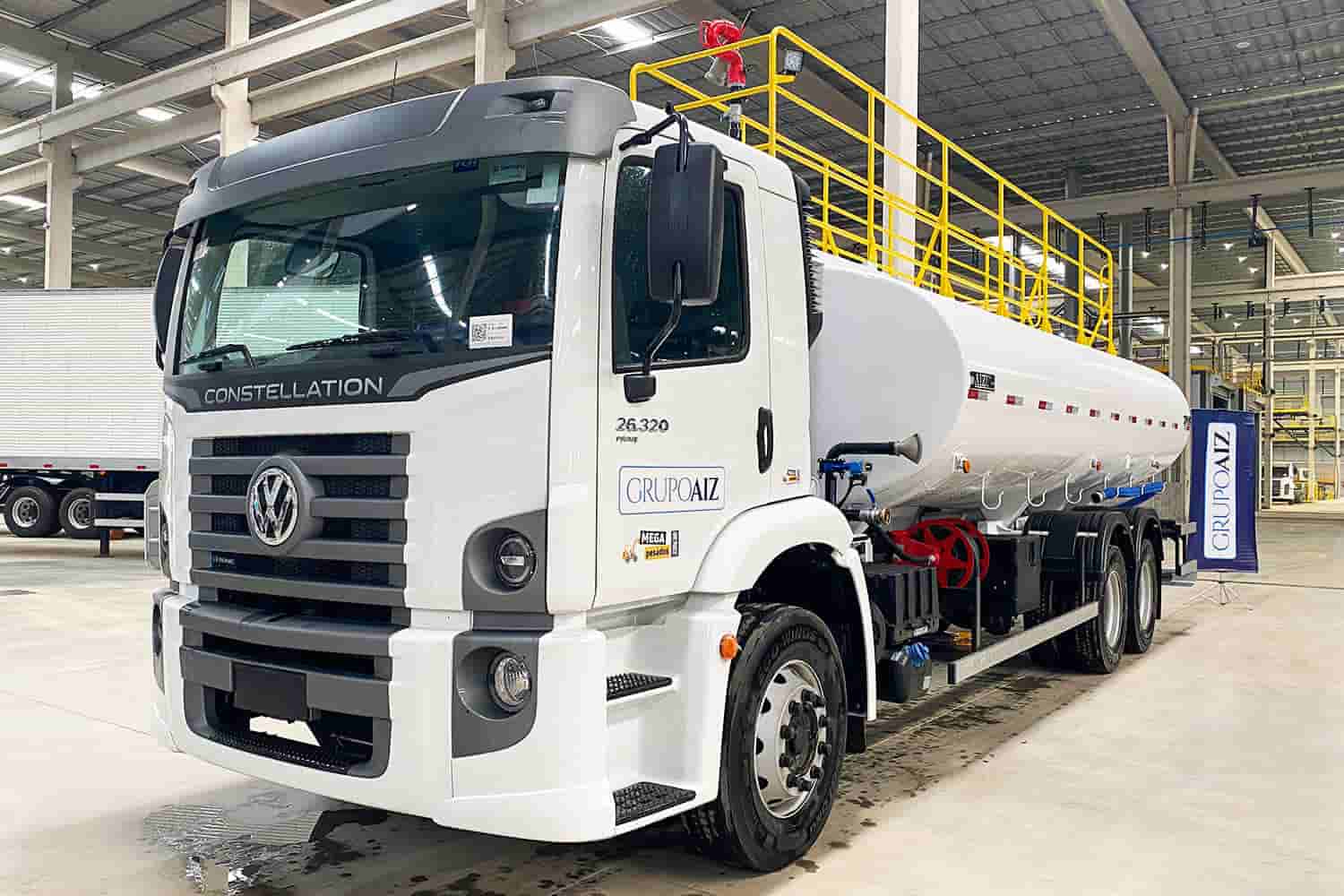 Caminhão Volkswagen Constellation 27.260 2024 - imagem de fundo