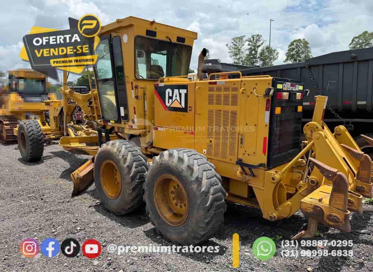 Motoniveladora Caterpillar 140K 2014 - imagem de fundo