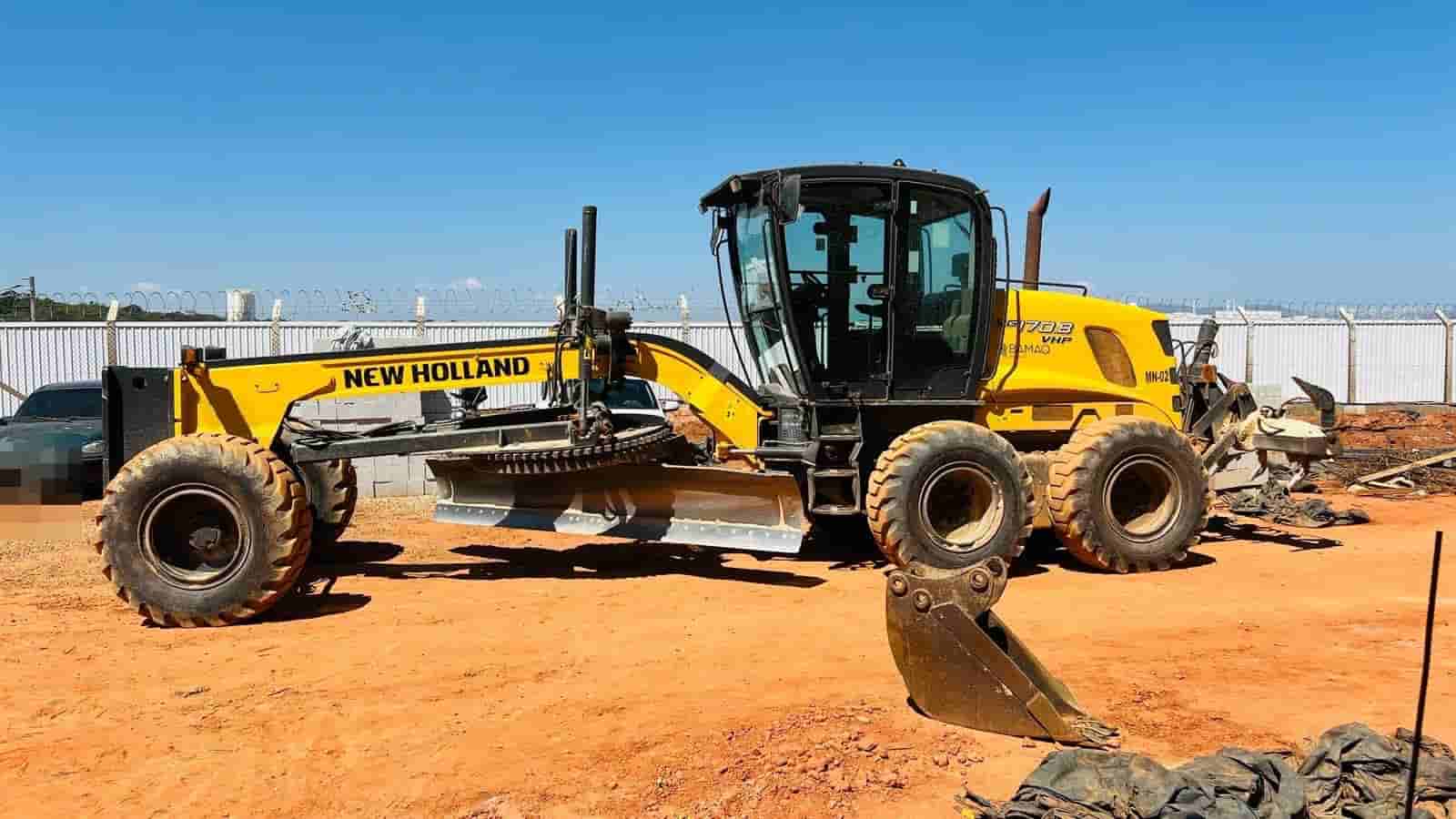 Motoniveladora New Holland RG 170B 2020 - imagem de fundo