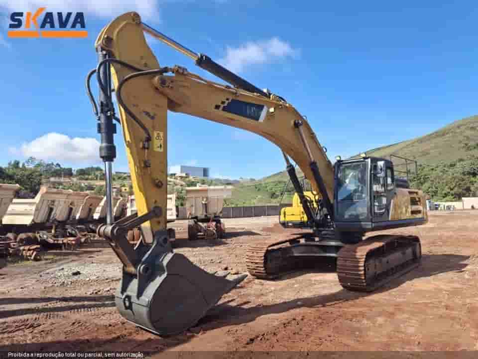 Escavadeira Sany SY365H 2020 - imagem de fundo