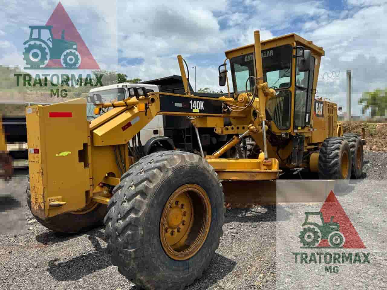 Motoniveladora Caterpillar 140K 2014 - imagem de fundo