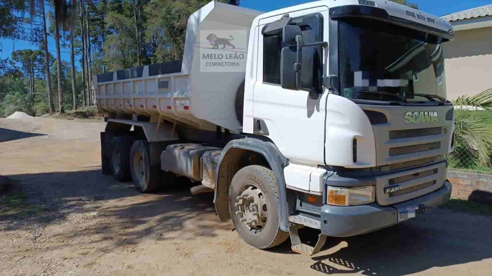 Caminhão Scania P420 2009 - imagem de fundo