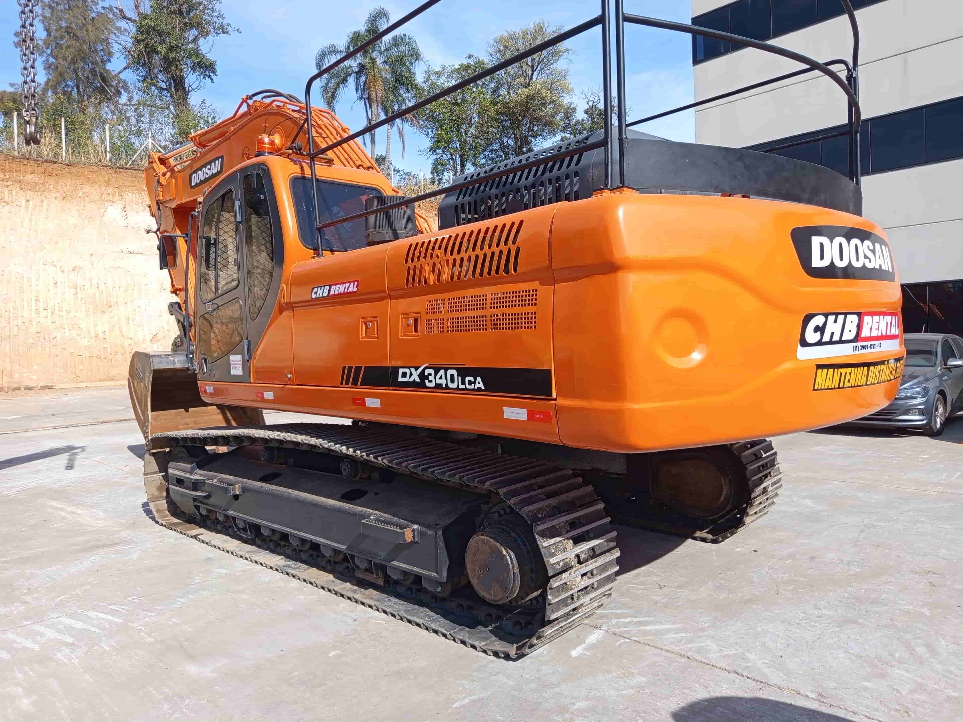 Escavadeira Doosan DX340 2015 - imagem de fundo