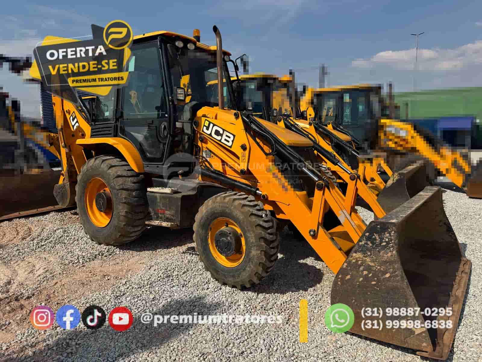 Retroescavadeira JCB 3CX 4X4 2021 - imagem de fundo