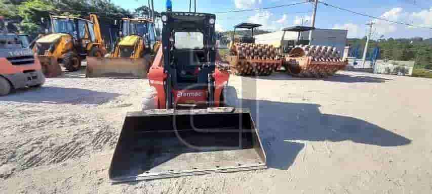 Mini Carregadeira Manitou 1650R 2022 - imagem de fundo