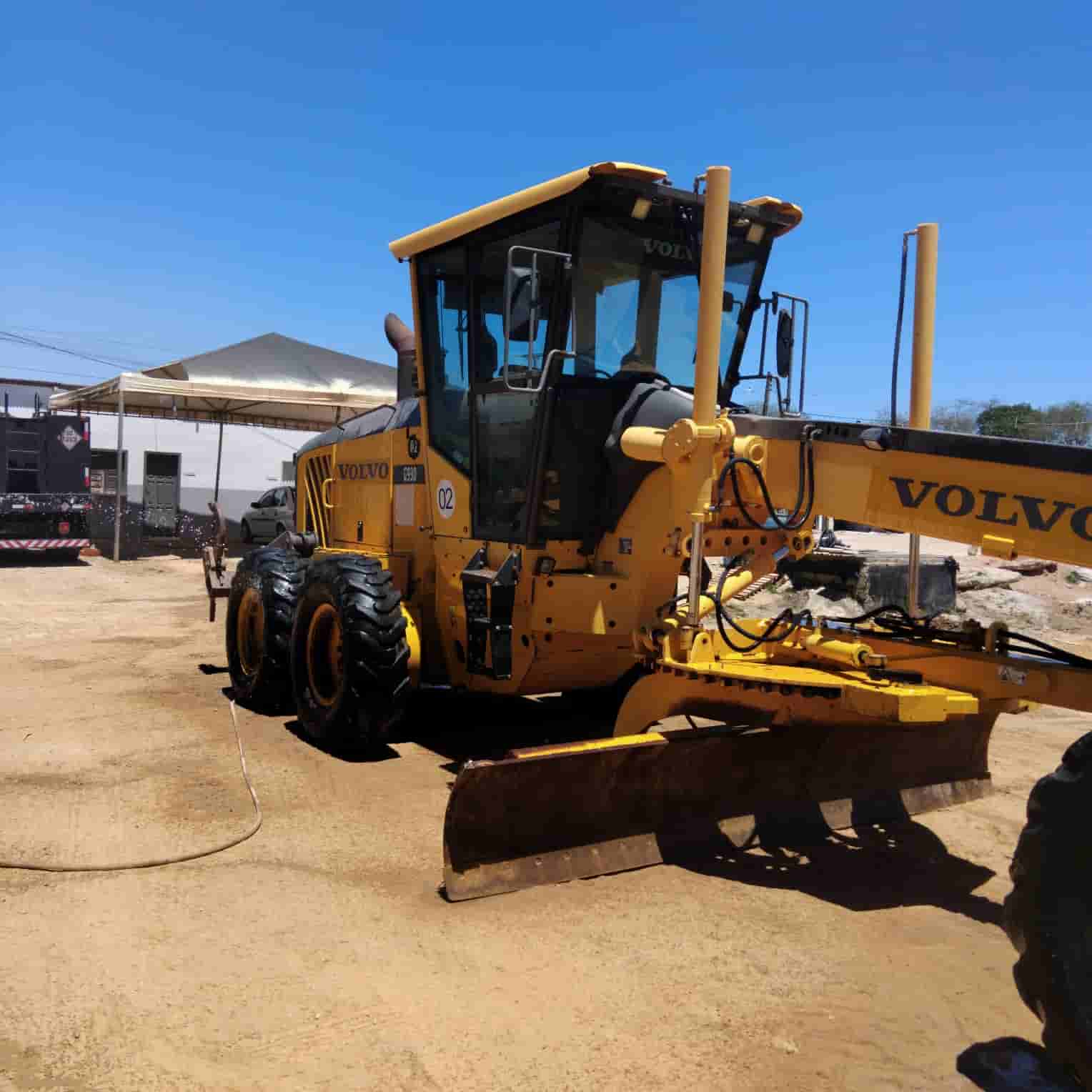 Motoniveladora Volvo G930 2010 - imagem de fundo