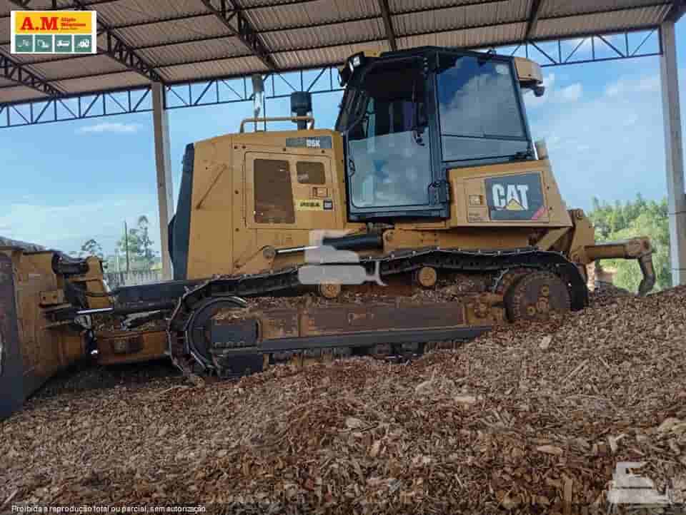 Trator de esteira Caterpillar D6K XL 2020 - imagem de fundo
