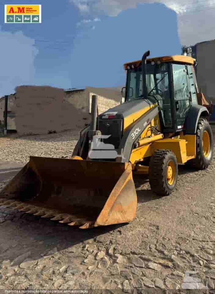 Retroescavadeira John Deere 310 L 2018 - imagem de fundo