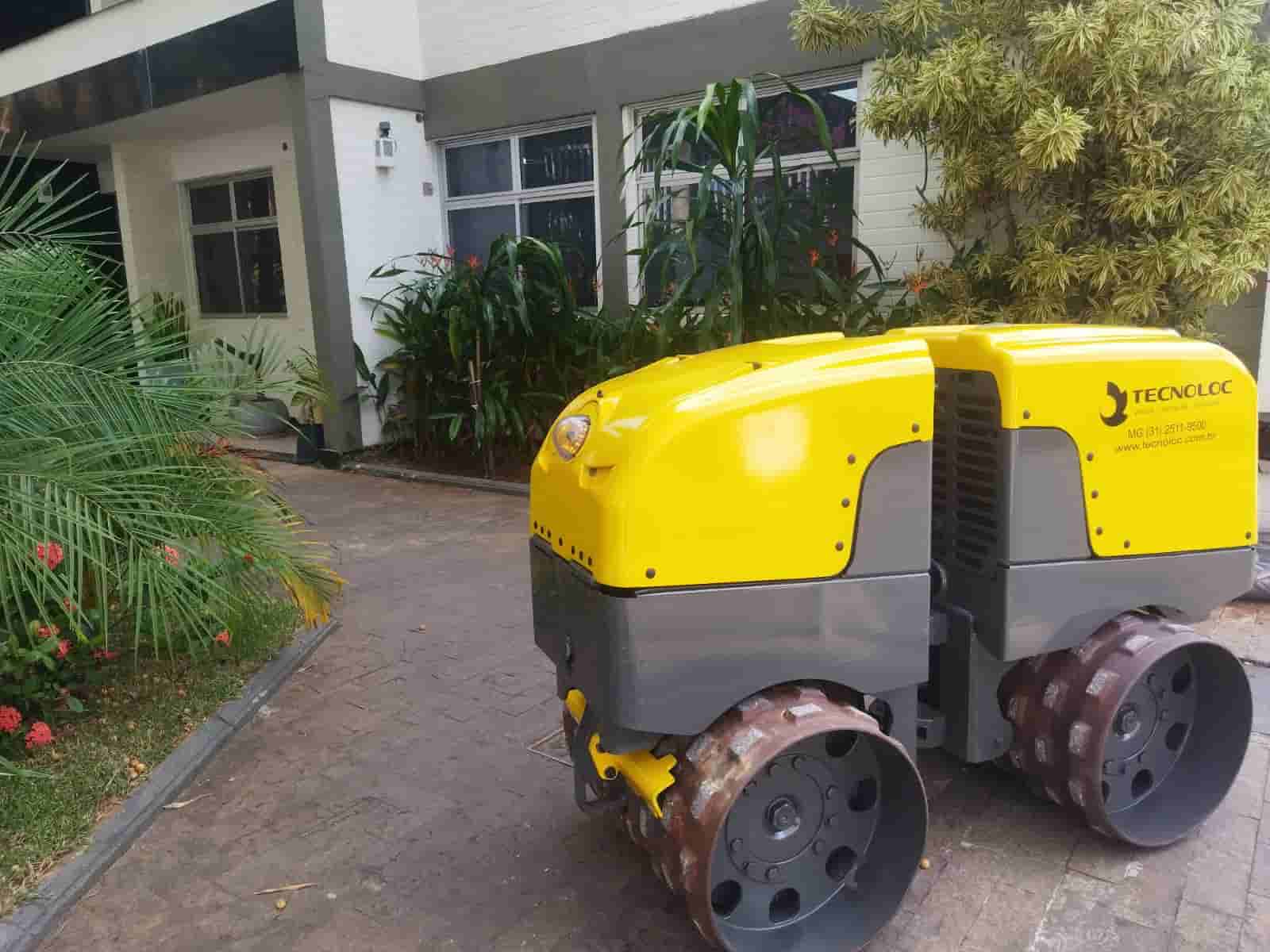 Rolo compactador Wacker Neuson RT82 2020 - imagem de fundo
