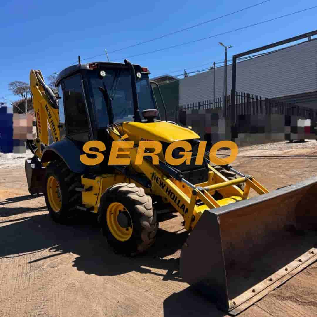 Retroescavadeira New Holland B110B 2021 - imagem de fundo