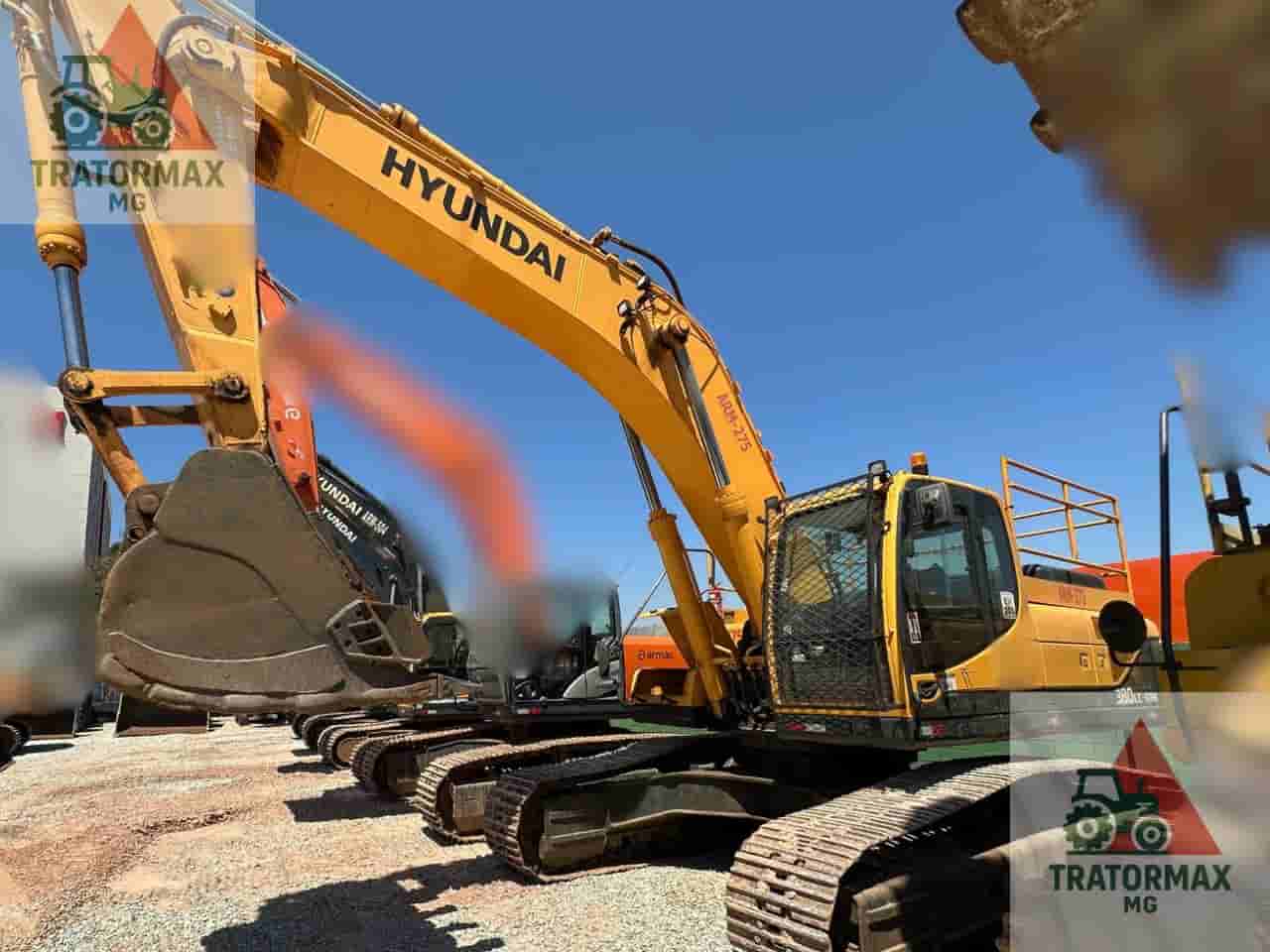 Escavadeira Hyundai R380 2013 - imagem de fundo