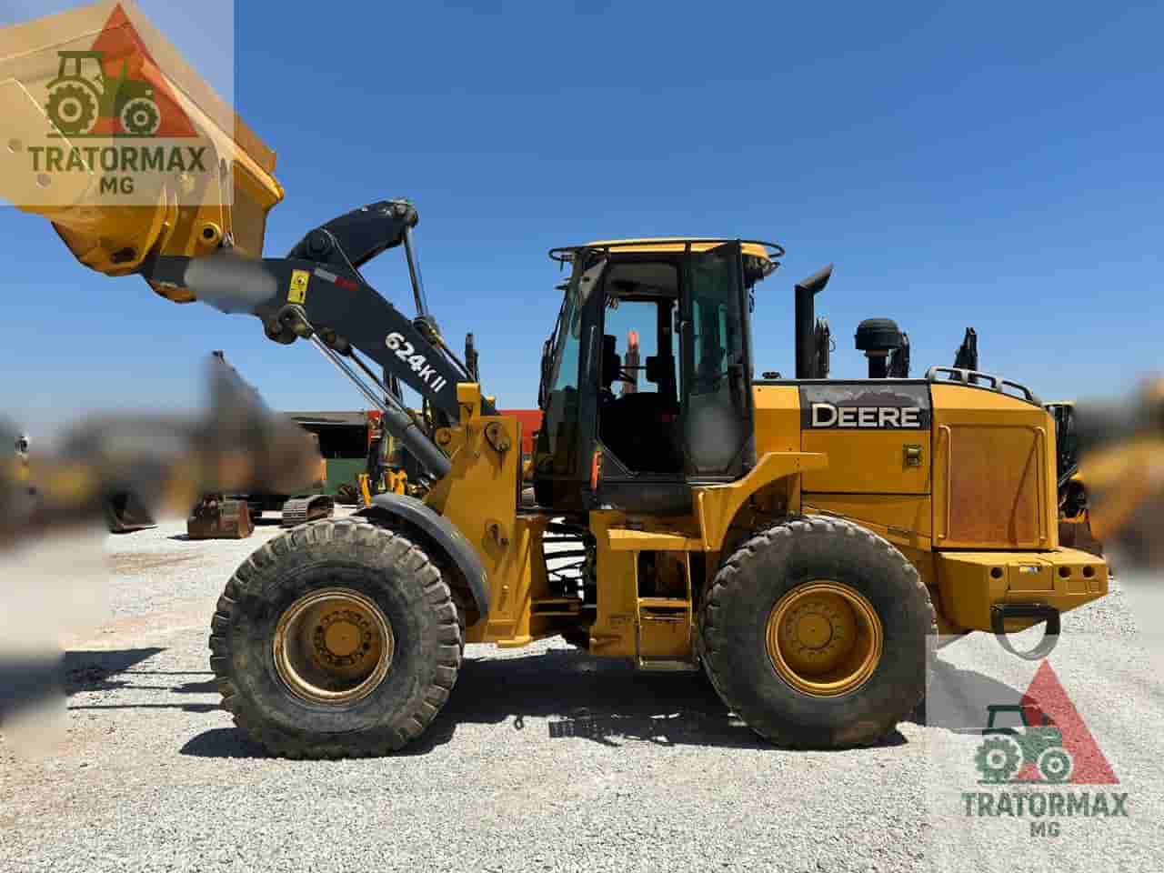 Pá Carregadeira John Deere 624K 2017 - imagem de fundo