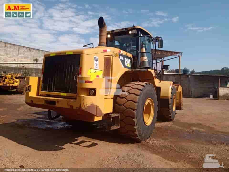 Pá Carregadeira Caterpillar 966H 2014 - imagem de fundo