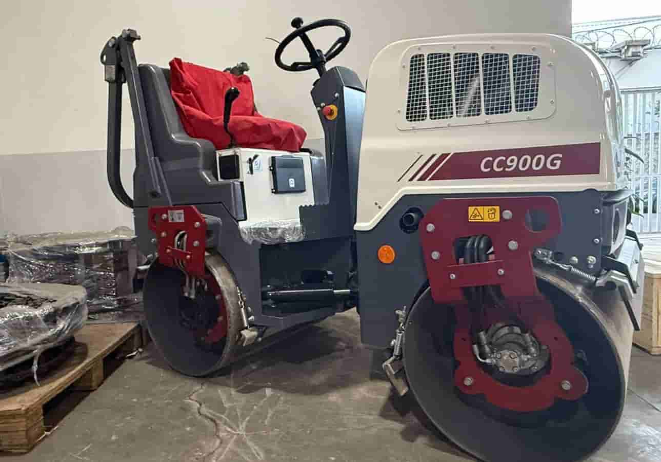 Rolo compactador Dynapac CC900G 2025 - imagem de fundo