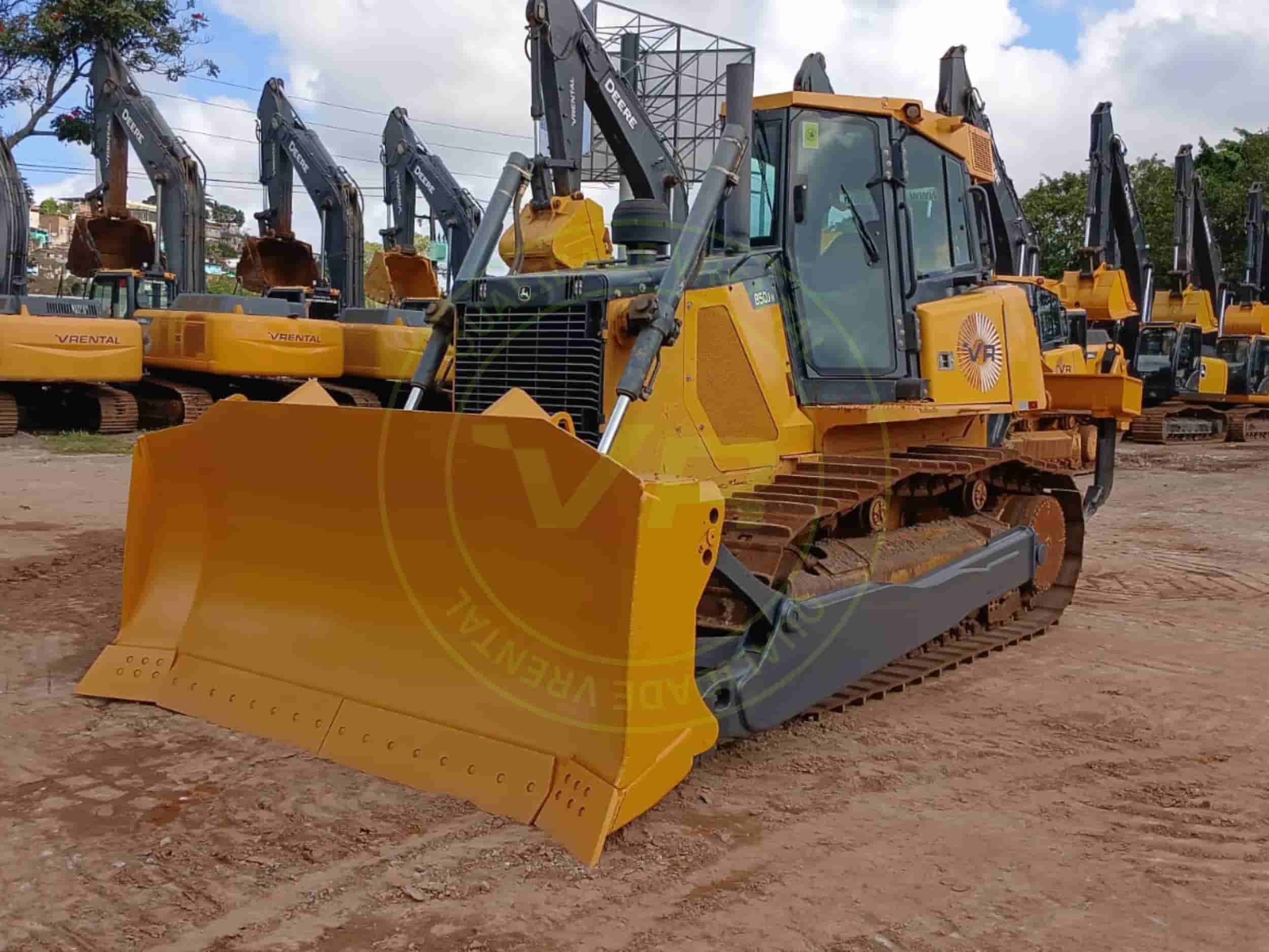 Trator de esteira John Deere 850J-II 2022 - imagem de fundo