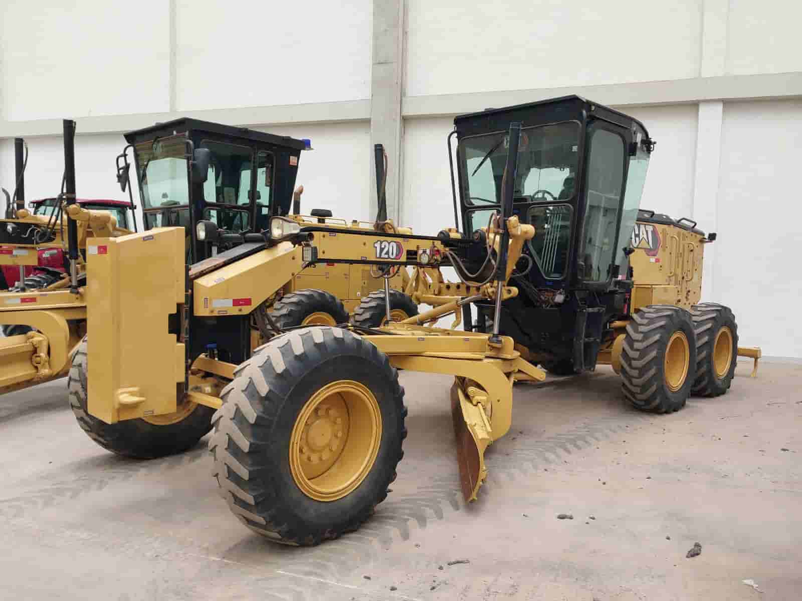 Motoniveladora Caterpillar 120 2019 - imagem de fundo