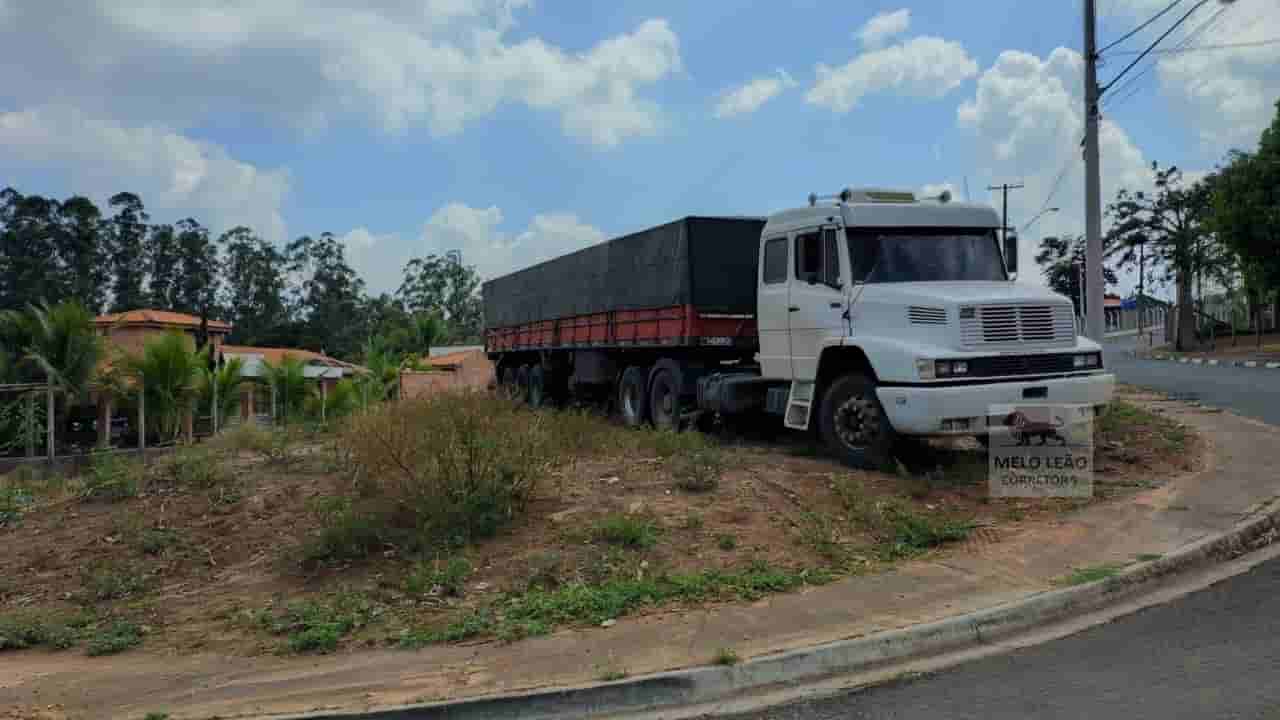 Caminhão Mercedes Benz MB1935 1995 - imagem de fundo