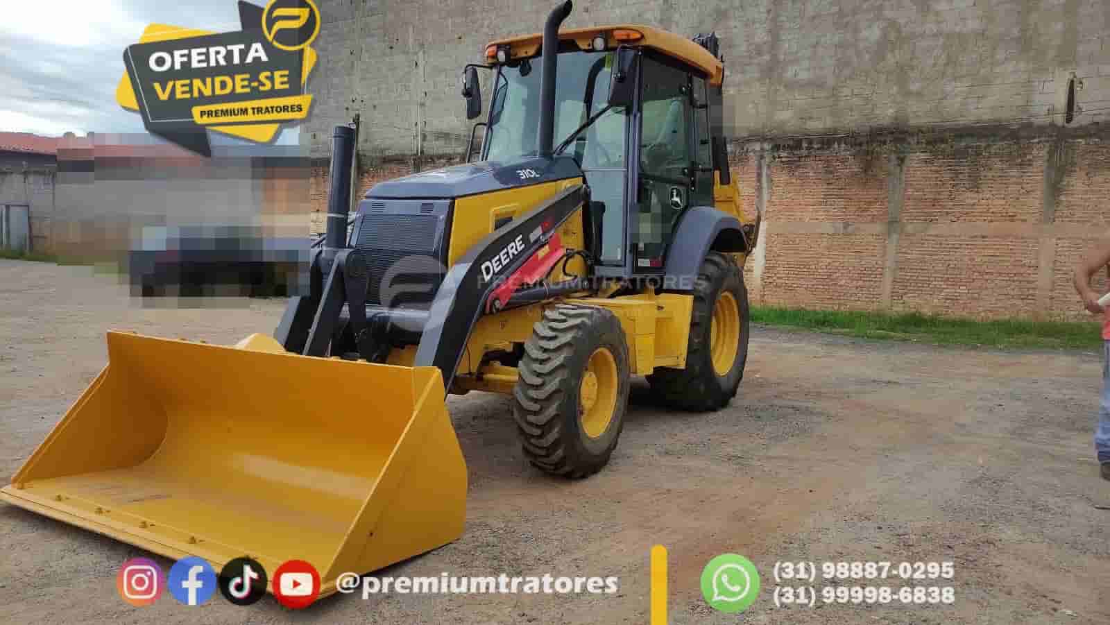 Retroescavadeira John Deere 310L 4X4 2022 - imagem de fundo