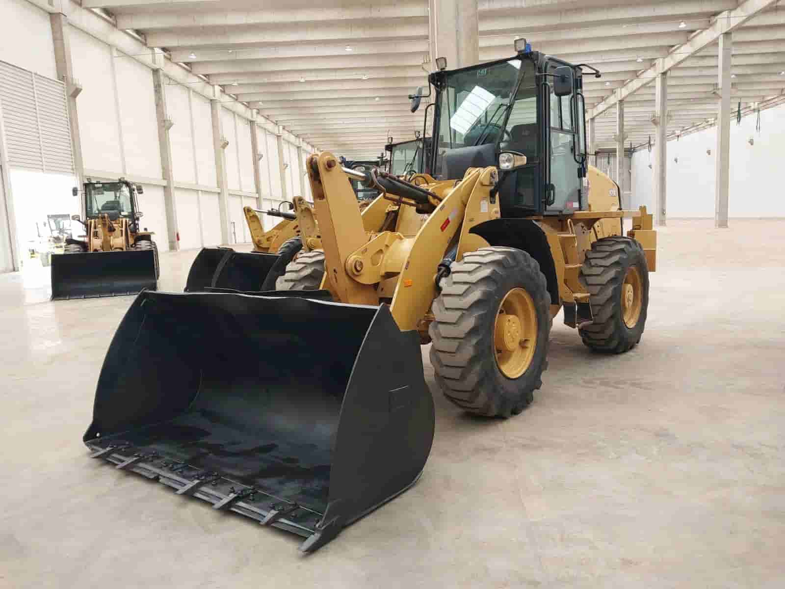 Pá Carregadeira Caterpillar 920K 2020 - imagem de fundo