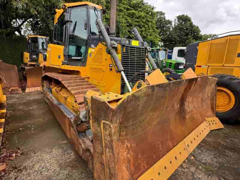 Trator de esteira John Deere 750J-II 2021 - imagem de fundo