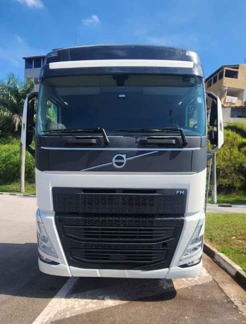 Caminhão Volvo FH 540 2022 - Imagem 2