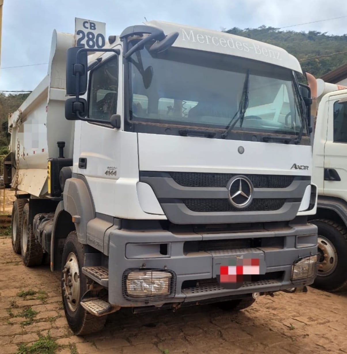 Caminhão Mecedes Benz 4144 2019 - Imagem 2