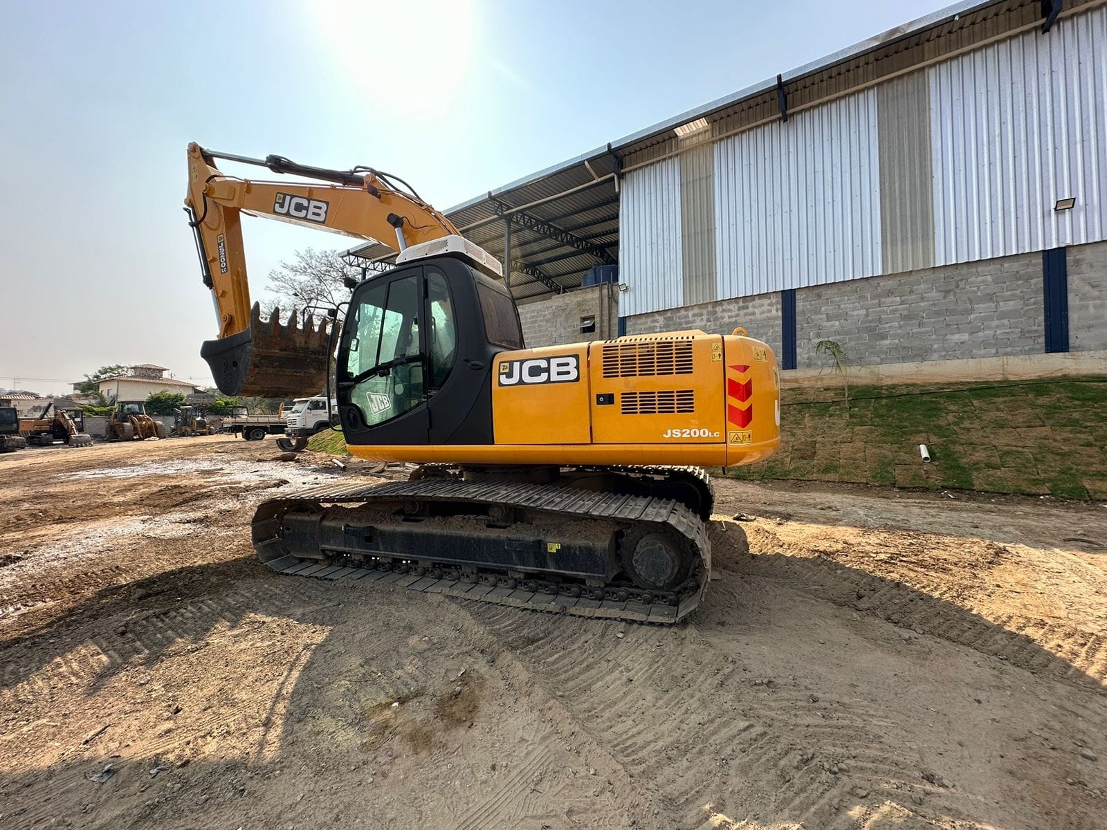 Escavadeira JCB JS200 2011 - Imagem 3
