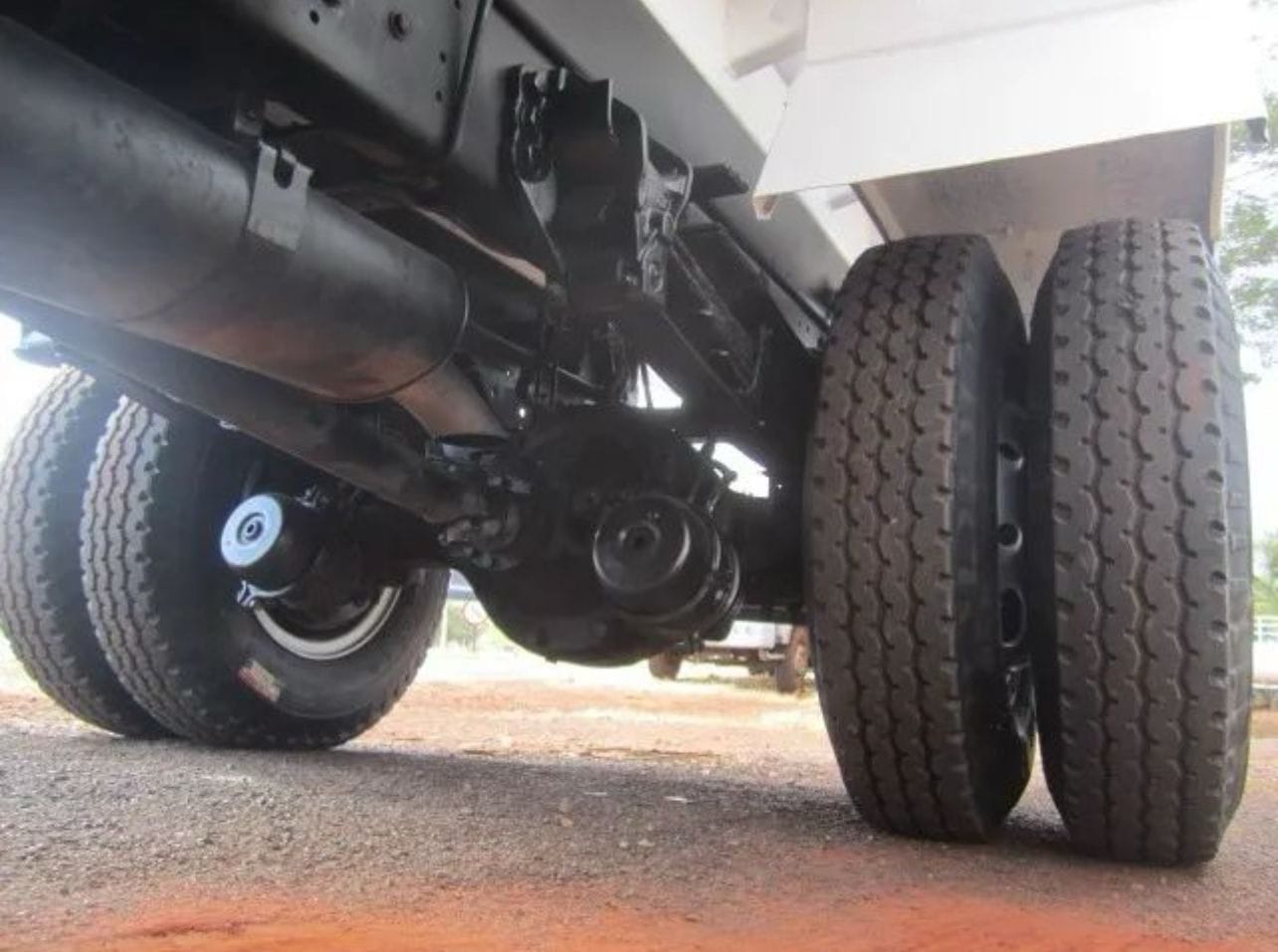 Caminhão Volkswagen 13180 2007 - Imagem 5