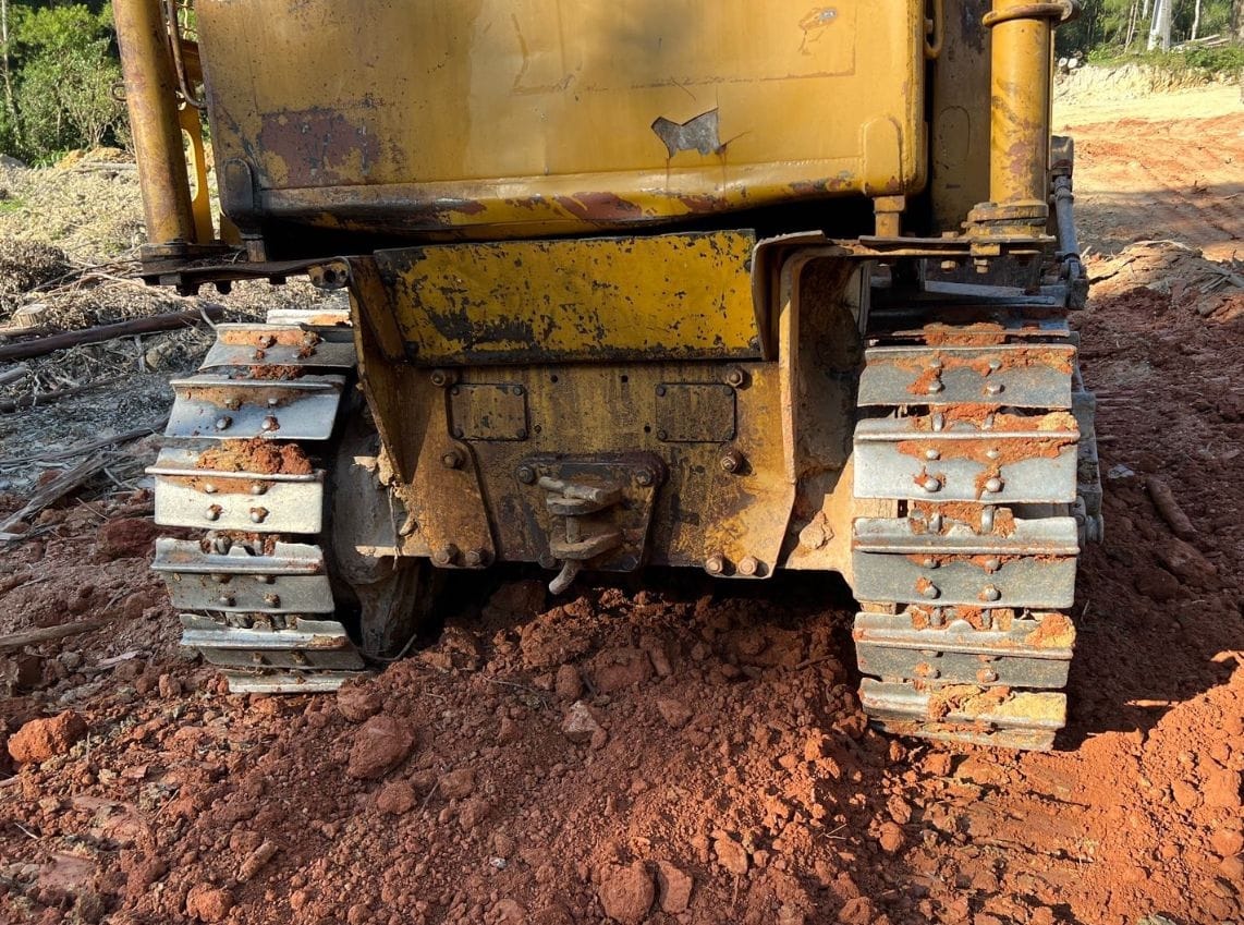 Trator de Esteira Caterpillar D4E 1987 - Imagem 2