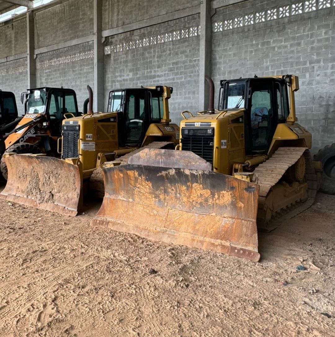 Trator de Esteira Caterpillar D6N XL 2012 - Imagem 1
