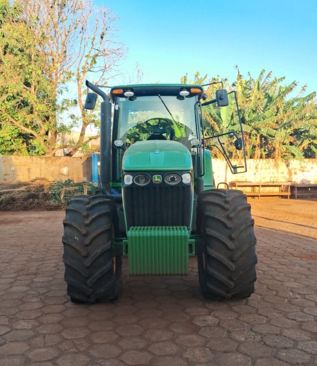 Trator John Deere 7230 J 2022 - Imagem 3