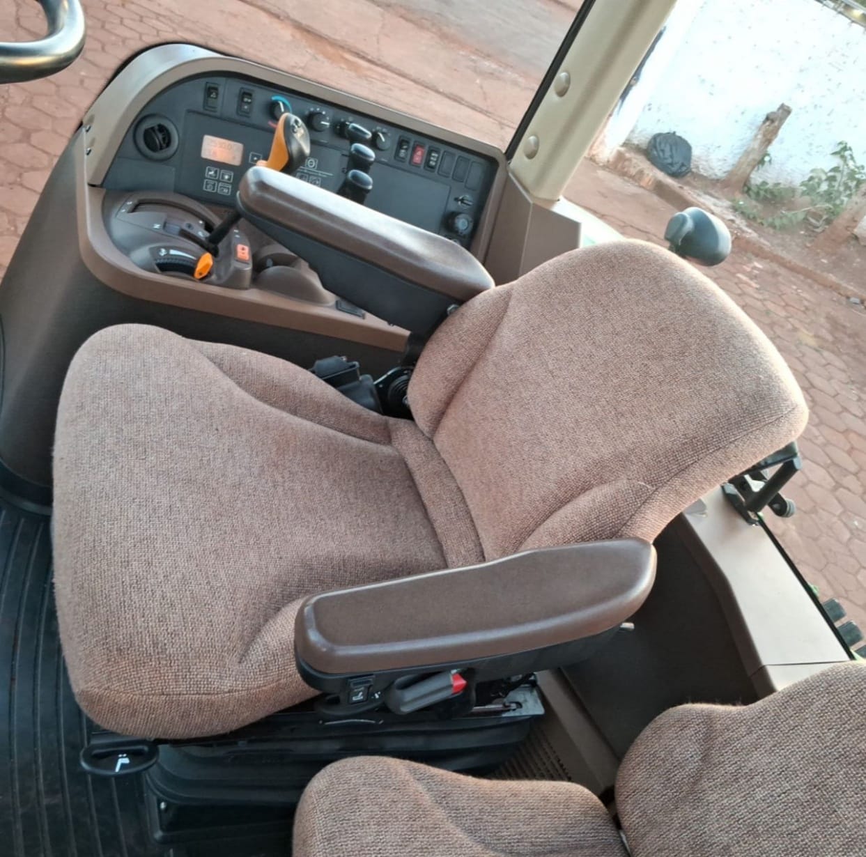 Trator John Deere 7230 J 2022 - Imagem 7