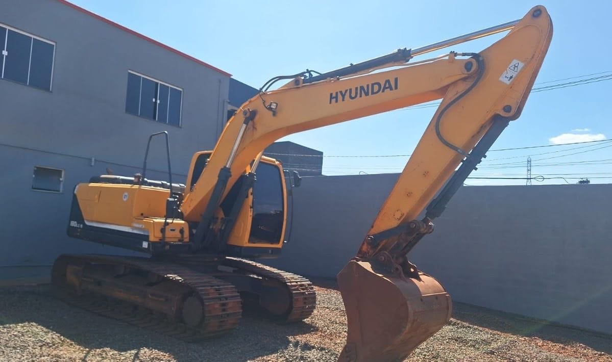 Escavadeira Hyundai 180LC 2019 - Imagem 1